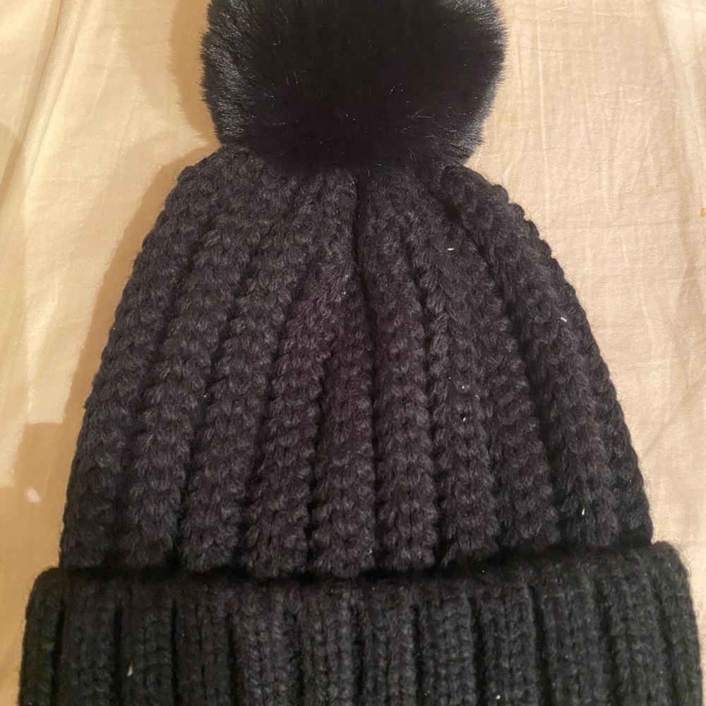 Beautiful hat - Picture 3 of 6